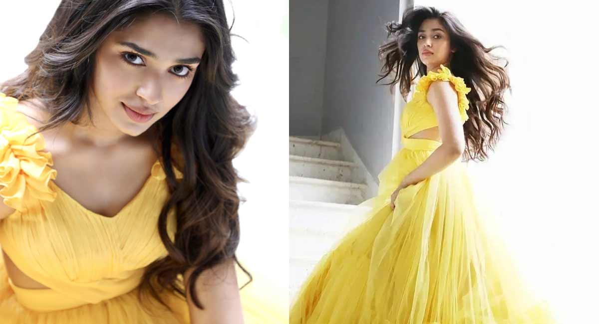 Krithi Shetti : యెల్లో కలర్ డ్రెస్ లో అందాల బెబ్బమ్మ, ఉపెన బ్యూటీ కృతి శెట్టి ఒర చూపులు Krithi Shetti on beautyful yellow dress