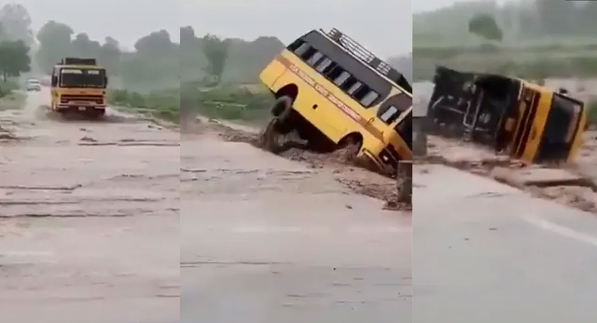 school bus washes away in floods in uttarakhand video viral