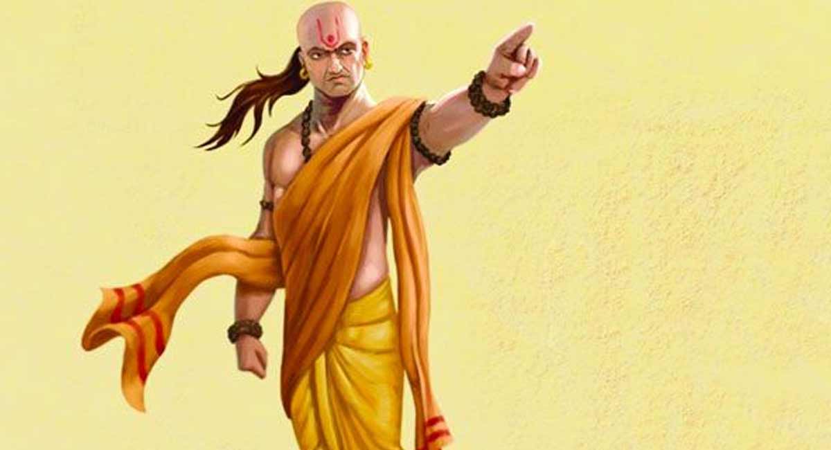 Chanakya Niti : ఇలాంటి స్త్రీ భాగస్వామిగా వస్తే... అంతా శుభమే అంటున్న చాణుక్యుడు... Aacharya Chanakya spiritual speech about wife