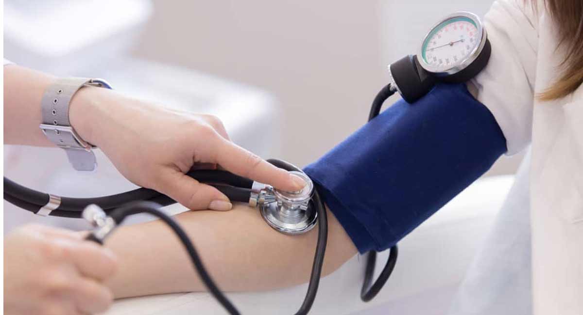 high BP : ఈ పదార్థాలను తీసుకుంటే చాలు... హైబీపీ కి చెక్ పెట్టవచ్చు. These foods are controle hight blood pressure