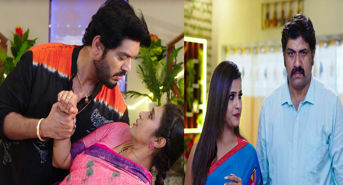 Intinti Gruhalakshmi 27 July Today Episode 695 : సామ్రాట్ ఇంట్లో హనీ పాపకి డ్యాన్స్ నేర్పిస్తూ, కిందపడిపోతున్న తులసిని పట్టుకున్న సామ్రాట్. Intinti Gruhalakshmi 27 July Today Episode 695