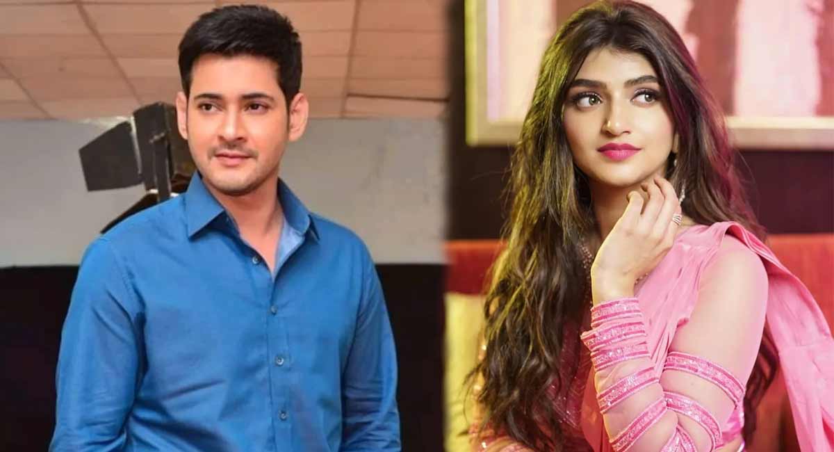 Mahesh babu : మహేష్ బాబు సినిమాను రిజెక్ట్ చేసిన యంగ్ హీరోయిన్ ' Pelli sandadi ' heroin sreeleela rejected Mahesh babu movie