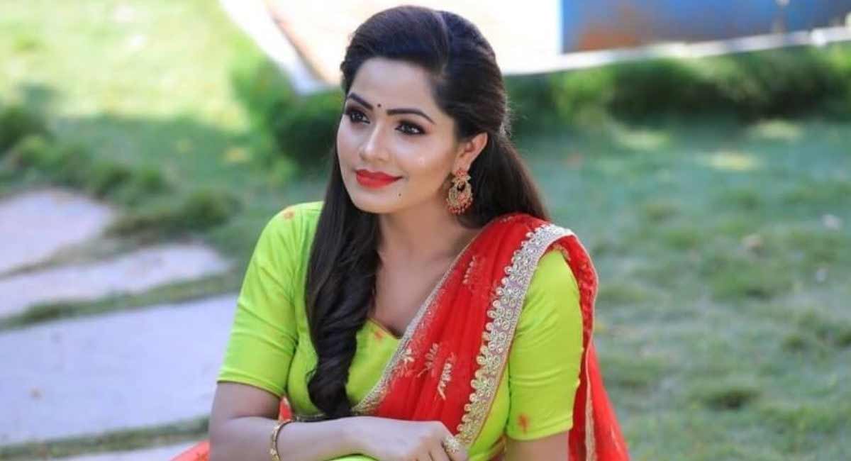 Karthika Deepam : ఫ్యాన్స్ కు గుడ్ న్యూస్ చెప్పిన మొనిత, త్వరలోనే కార్తీక దీపం సీరియల్ లోకి.... monitha will reenter in karthika dheepam serial