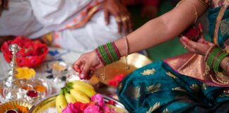 Devotinal tips for couple while doing pooja