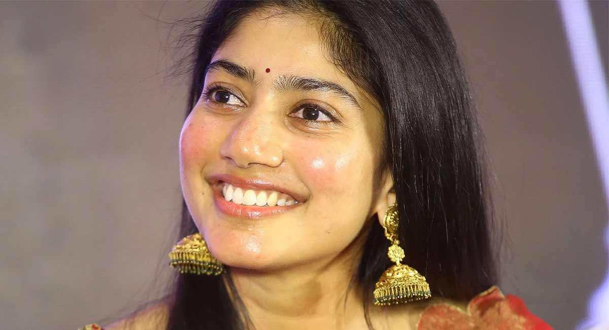Saipallavi : సాయి పల్లవికి కూడా ఇంట్లో పెళ్లి గోల మొదలైందా ... Sai Pallavi has also started marriage torture at home