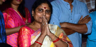 ys vijayamma to resign as ysrcp party cheif