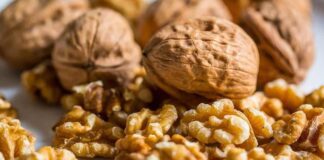 Health benefits of walnuts for easily loss the body weight and diabetic patients