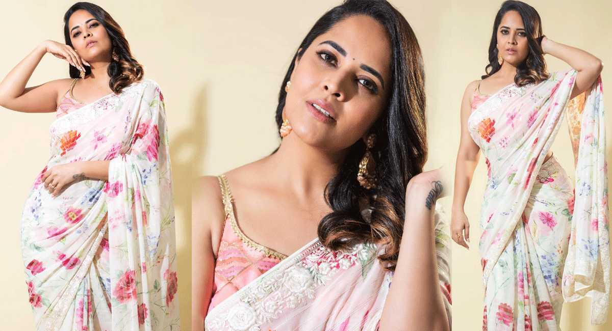 Anasuya : చీర కట్టు అందంలో అజంతా శిల్పంలా మెరిసిపోతున్న అనసూయ... అమ్మడి అందం అదరహో.... anasuya looking beautiful in sari photo shoot viral