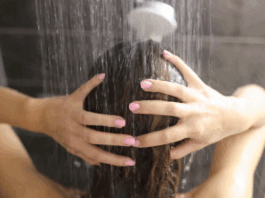 These are the benefits of taking hot water bath