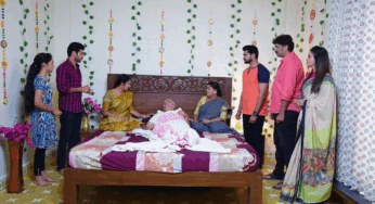 Intinti Gruhalakshmi 22 August Today Episode : తులసి వాళ్ళ మామయ్యకి గుండెనొప్పి రావటంతో షాక్లో తులసి…