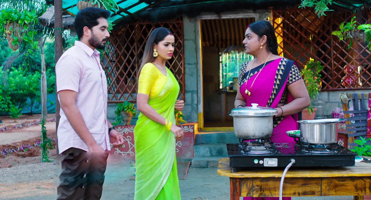 Karthika Deepam 31 August Today Episode : మోనిత ఇంటి ఎదురుగా తిష్ట వేసిన దీప... కార్తీకి గతం గుర్తుకొస్తుందా... Karthika Deepam 31 August Today Episode