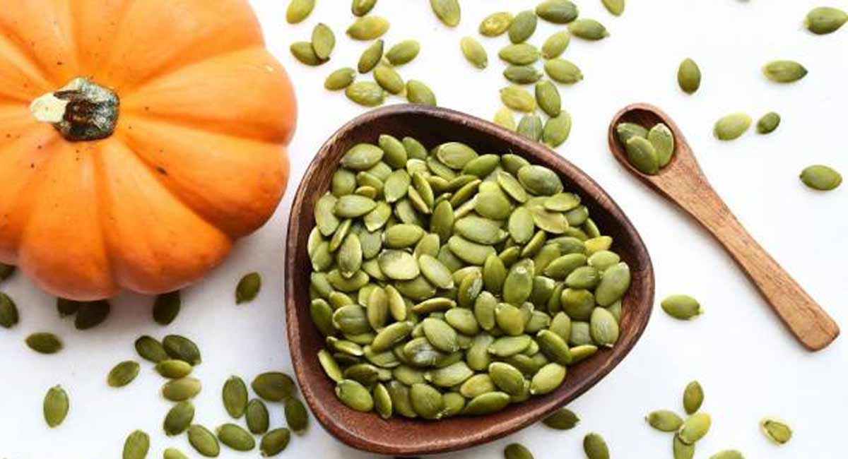 Health Tips : గుమ్మడి గింజలు రోజు తినడం వల్ల కలిగే ఆరోగ్య ప్రయోజనాలు మీకోసం.. These are the benefits of eating pumpkin seeds.