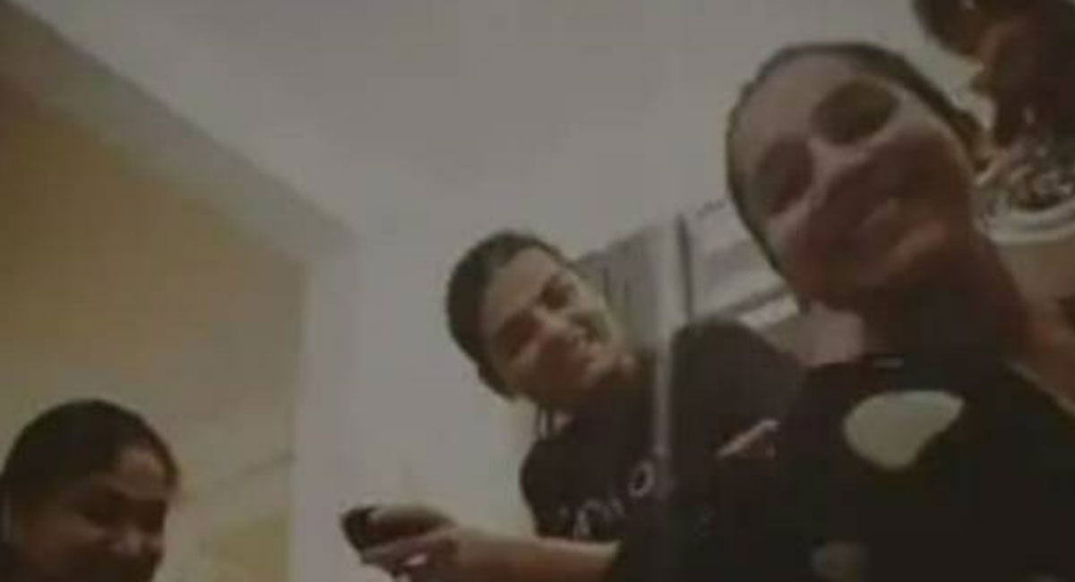 rashmi gautam night party with friends photos viral