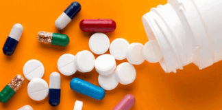Giving Antibiotics to Children, But Health Professionals Warn