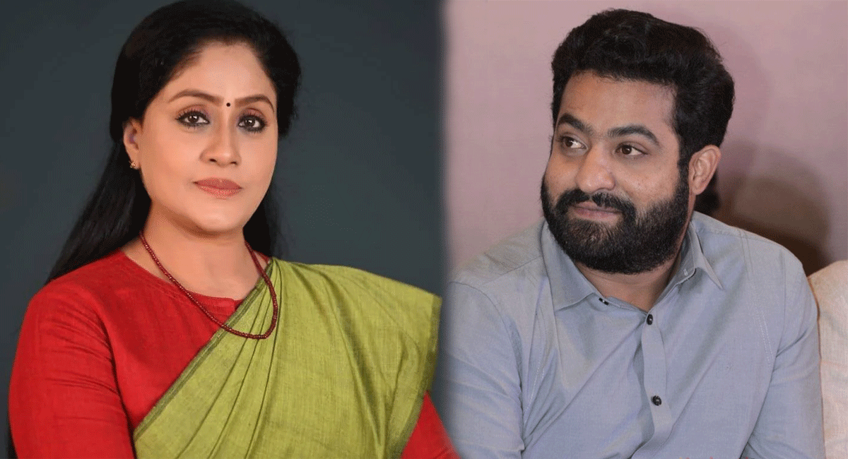 Jr NTR : జూనియర్ ఎన్టీఆర్ సినిమాలో ఒకప్పటి హీరోయిన్... ఆమె ఎవరో కాదు...! Senior heroin vijaya shanthi acting in ' NTR 30 ' movie