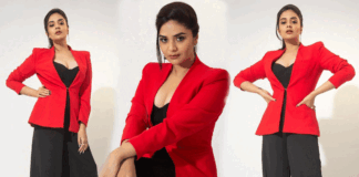 sreemukhi latest social media photo shoot gone viral