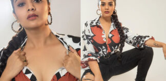 anchor sreemukhi latest photoshoot goes viral