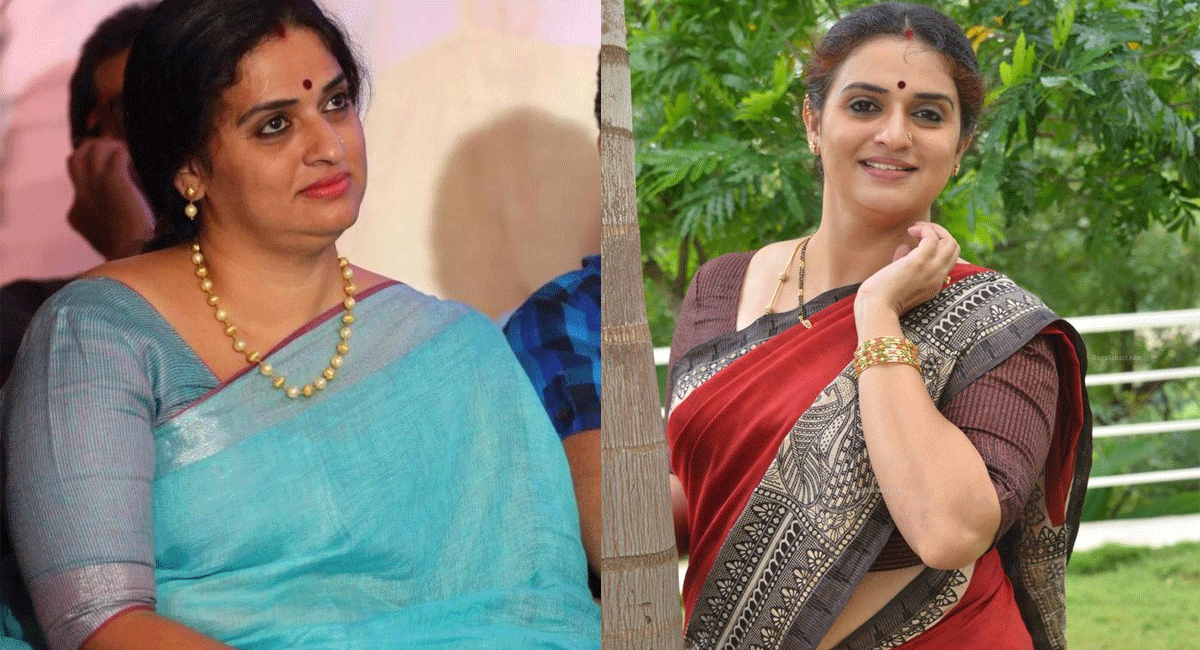 Tollywood : పవిత్ర లోకేష్ నరేష్ లాగానే ఇండస్ట్రీలో మరో స్టార్ ప్రొడ్యూసర్ తో ... అది మాత్రం చేసుకోరట.... anthor charactor aritst dateing with star producer like pavitra lokesh