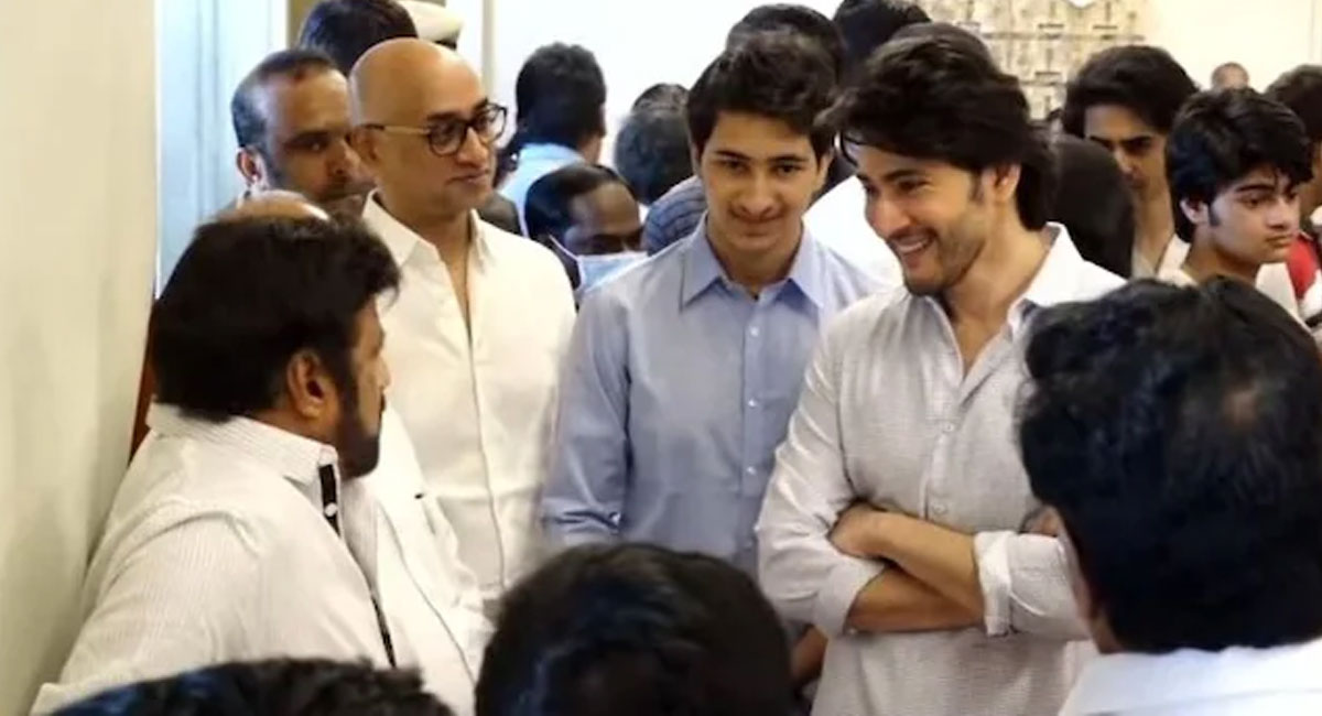 balakrishna brings smile on mahesh babu face